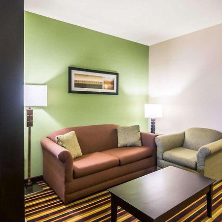 Comfort Suites Amarillo Bagian luar foto