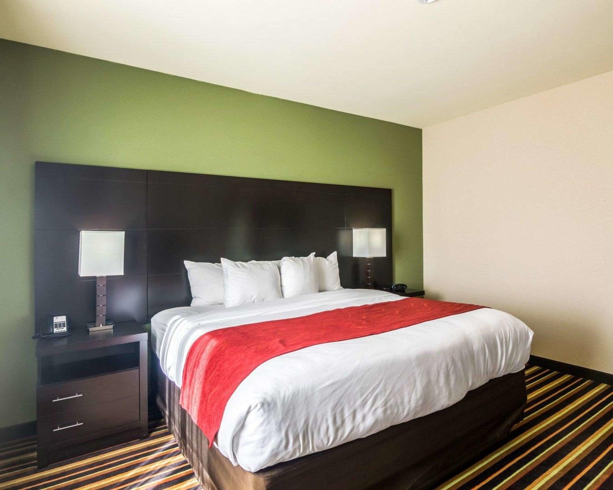 Comfort Suites Amarillo Bagian luar foto