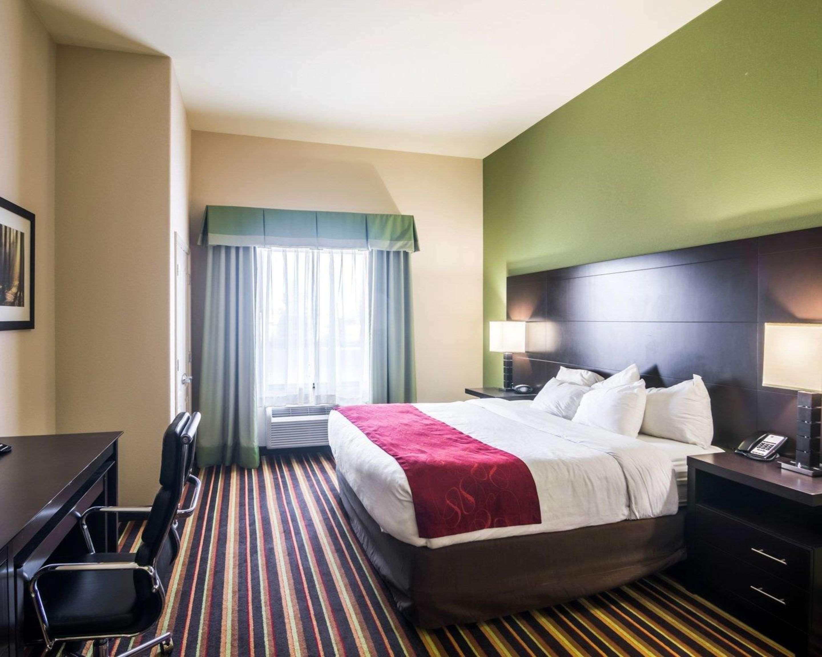 Comfort Suites Amarillo Bagian luar foto