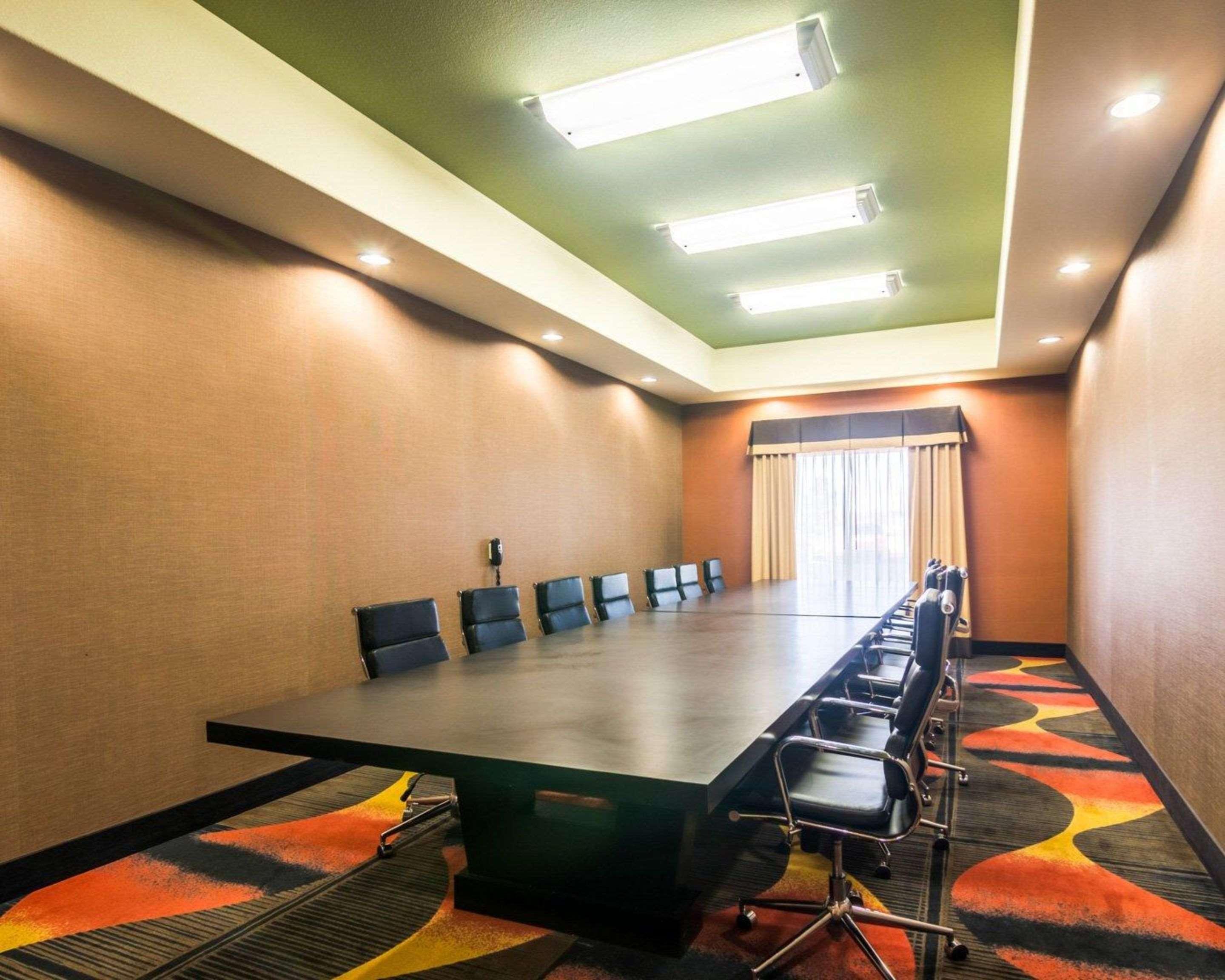 Comfort Suites Amarillo Bagian luar foto