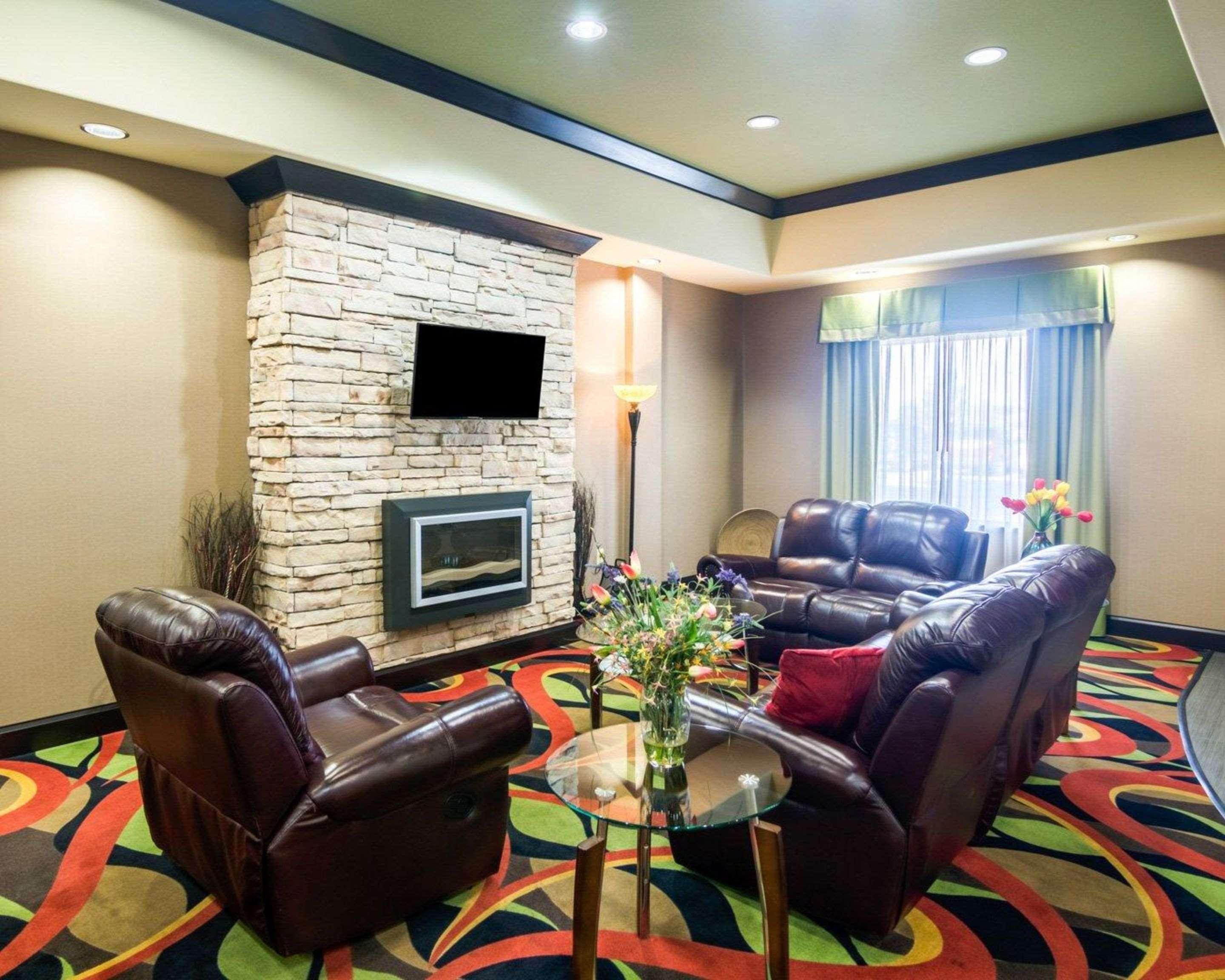 Comfort Suites Amarillo Bagian luar foto