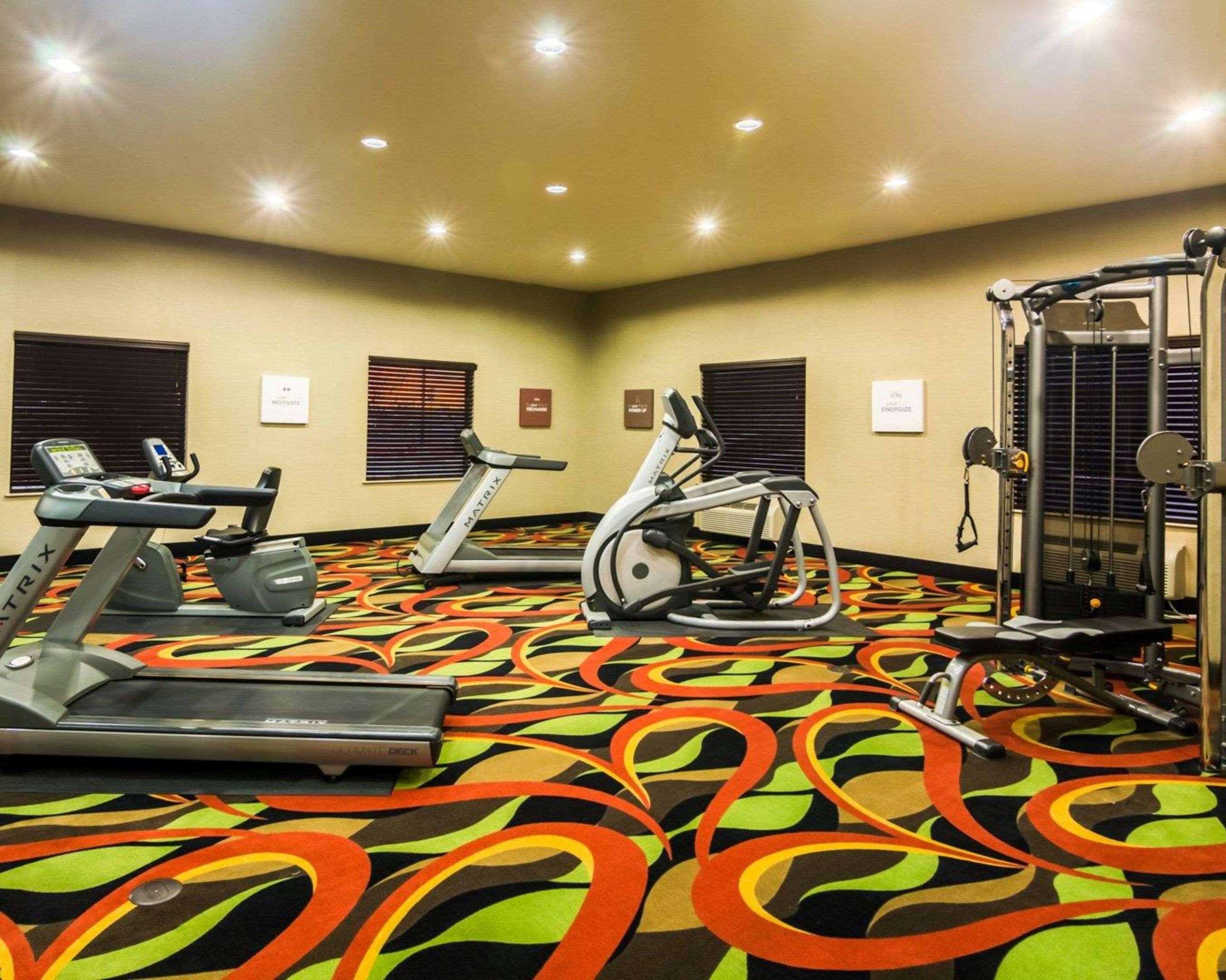 Comfort Suites Amarillo Bagian luar foto