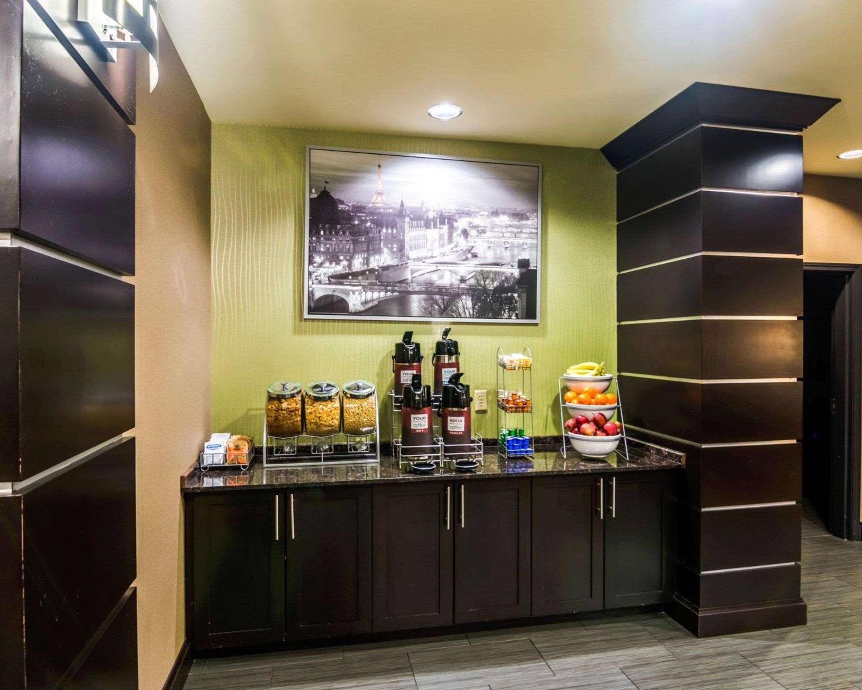 Comfort Suites Amarillo Bagian luar foto