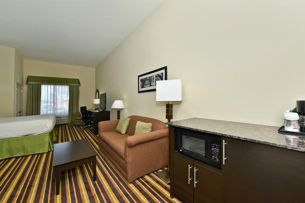 Comfort Suites Amarillo Bagian luar foto