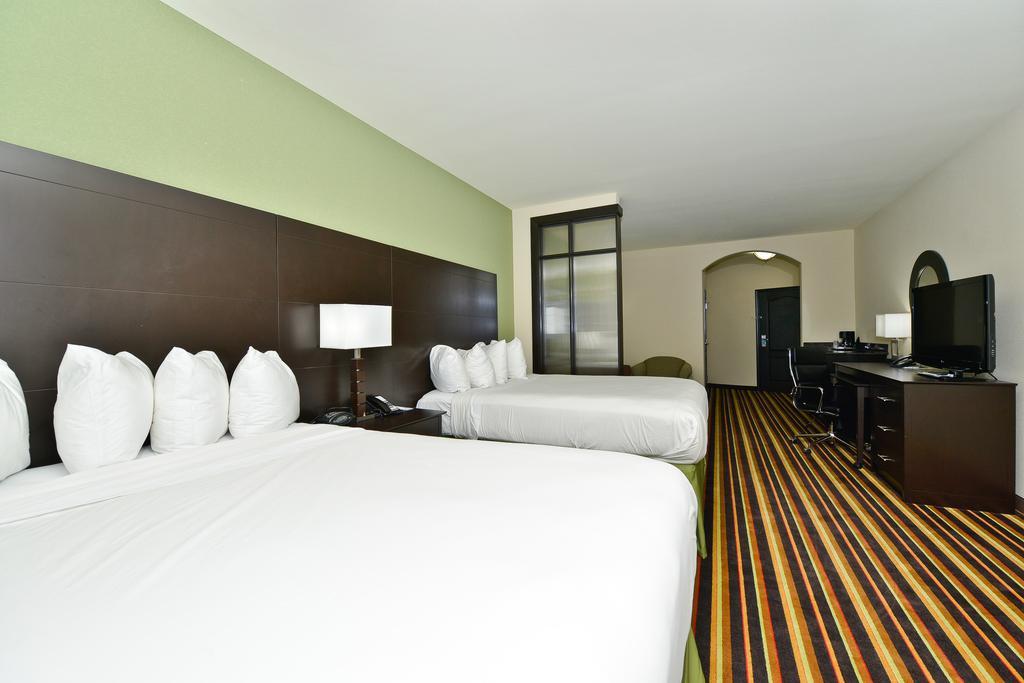 Comfort Suites Amarillo Bagian luar foto