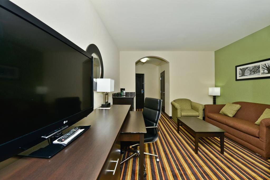 Comfort Suites Amarillo Bagian luar foto