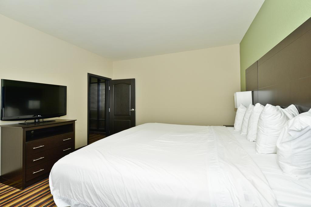 Comfort Suites Amarillo Bagian luar foto