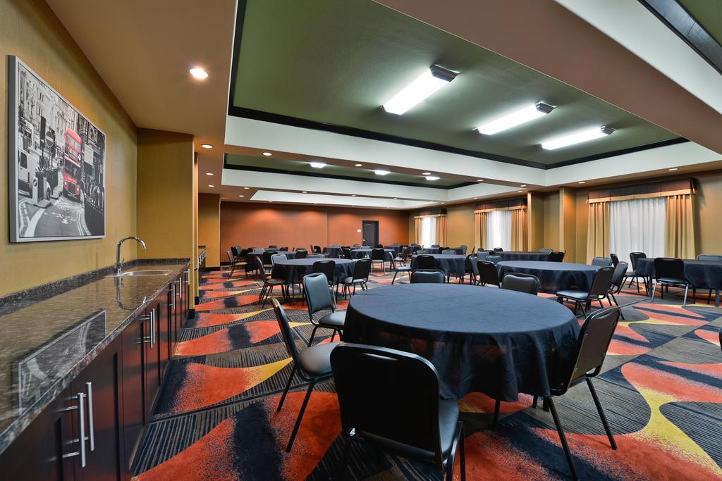 Comfort Suites Amarillo Bagian luar foto
