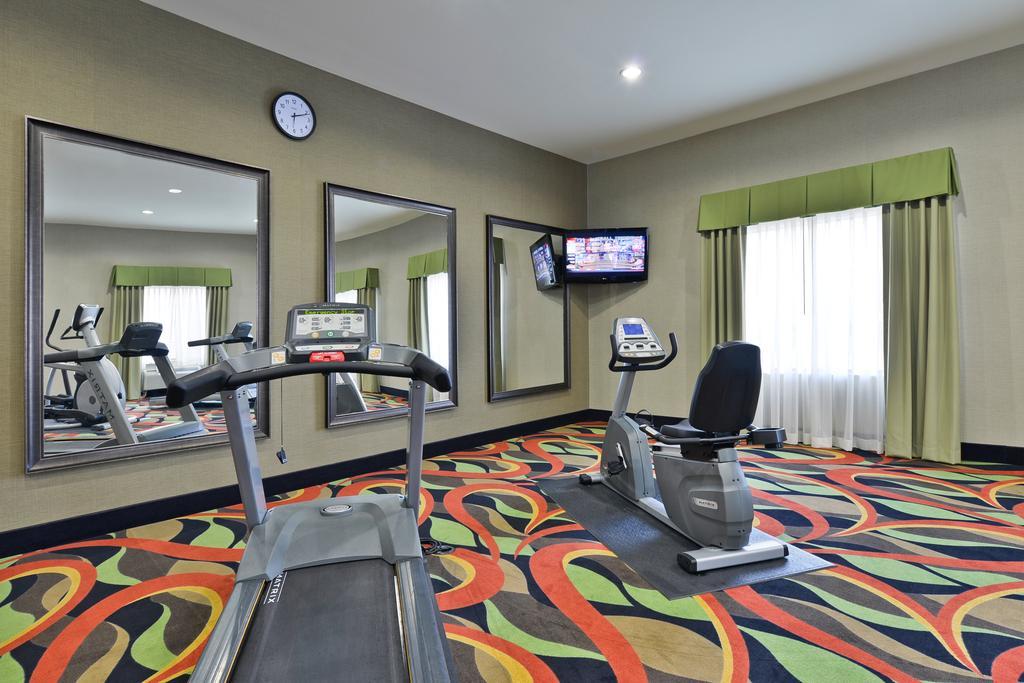Comfort Suites Amarillo Bagian luar foto
