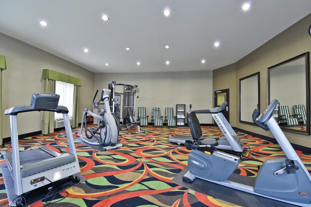 Comfort Suites Amarillo Bagian luar foto